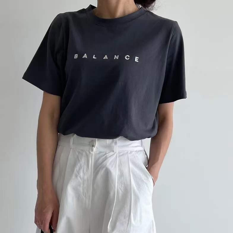 簡約刺繡Tee