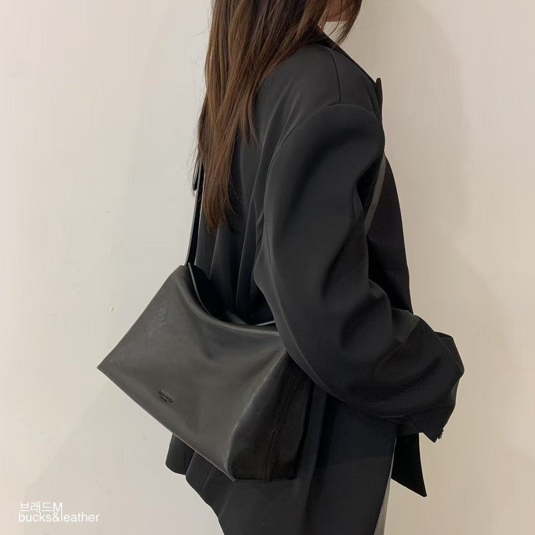 Bucks&Leather 磁石扣枕頭袋 (L)