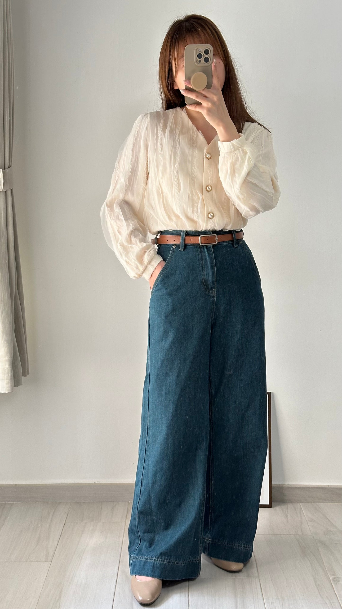 V領波浪Lace恤衫