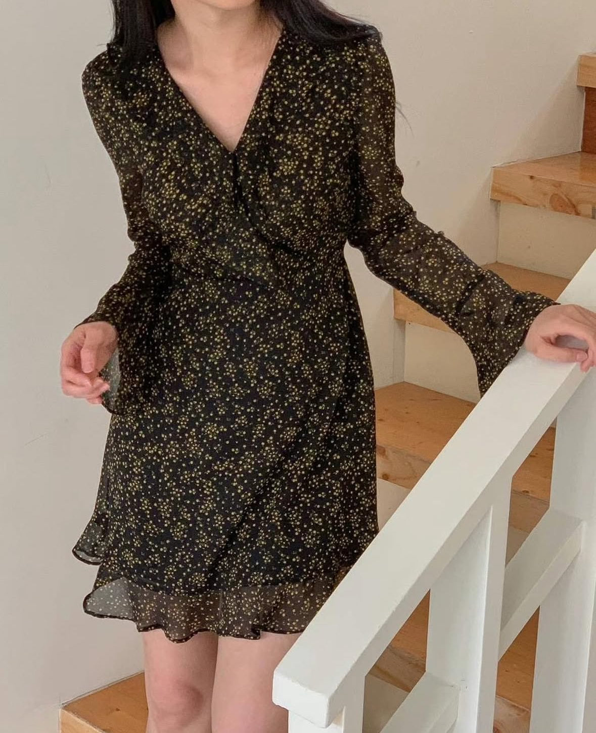 荷葉碎花連身裙