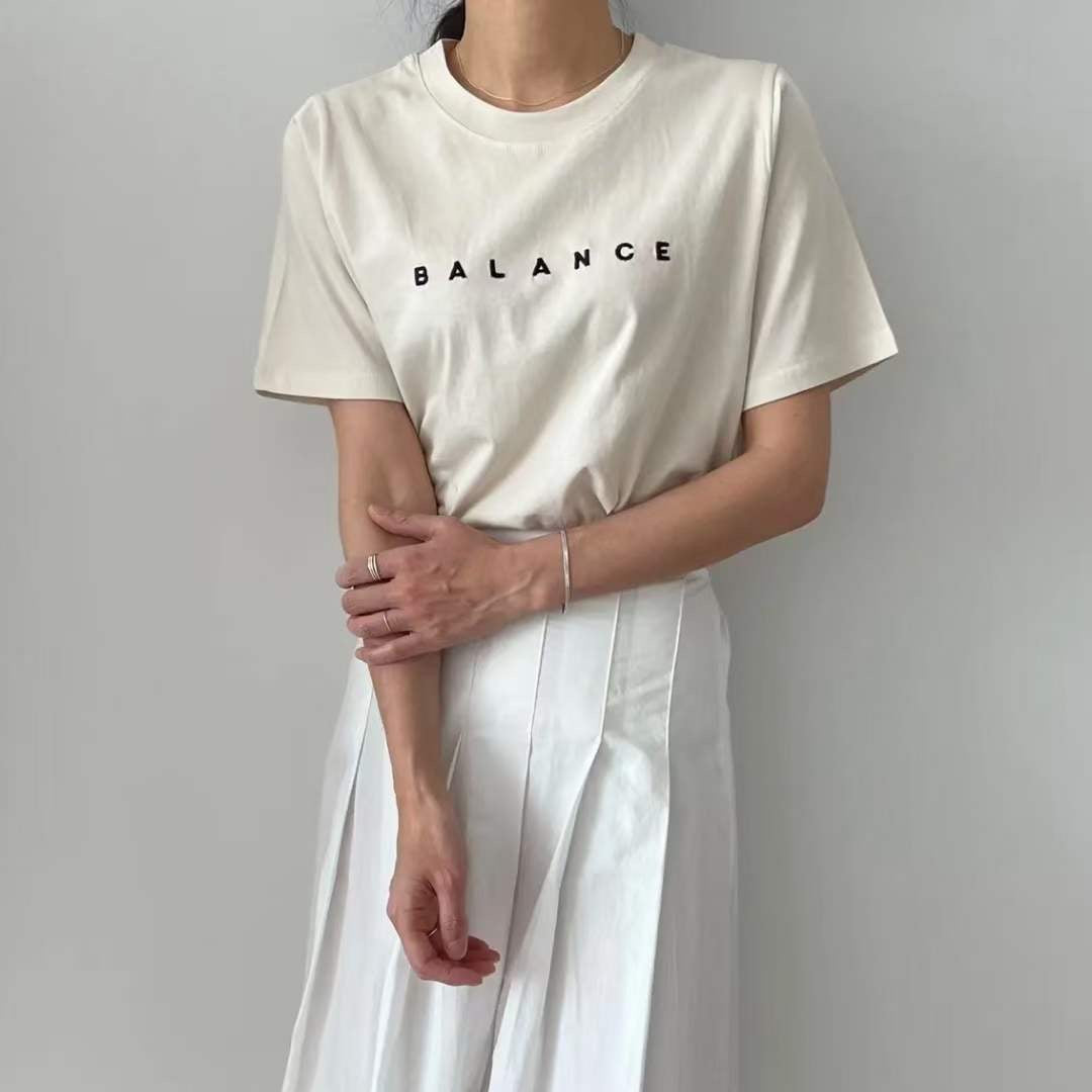簡約刺繡Tee