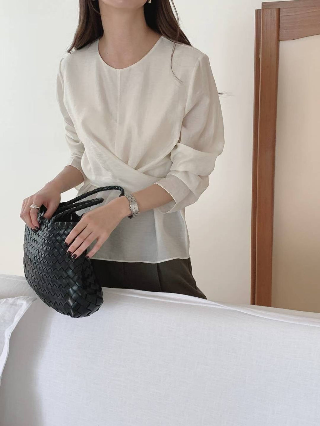 交叉束腰上衣