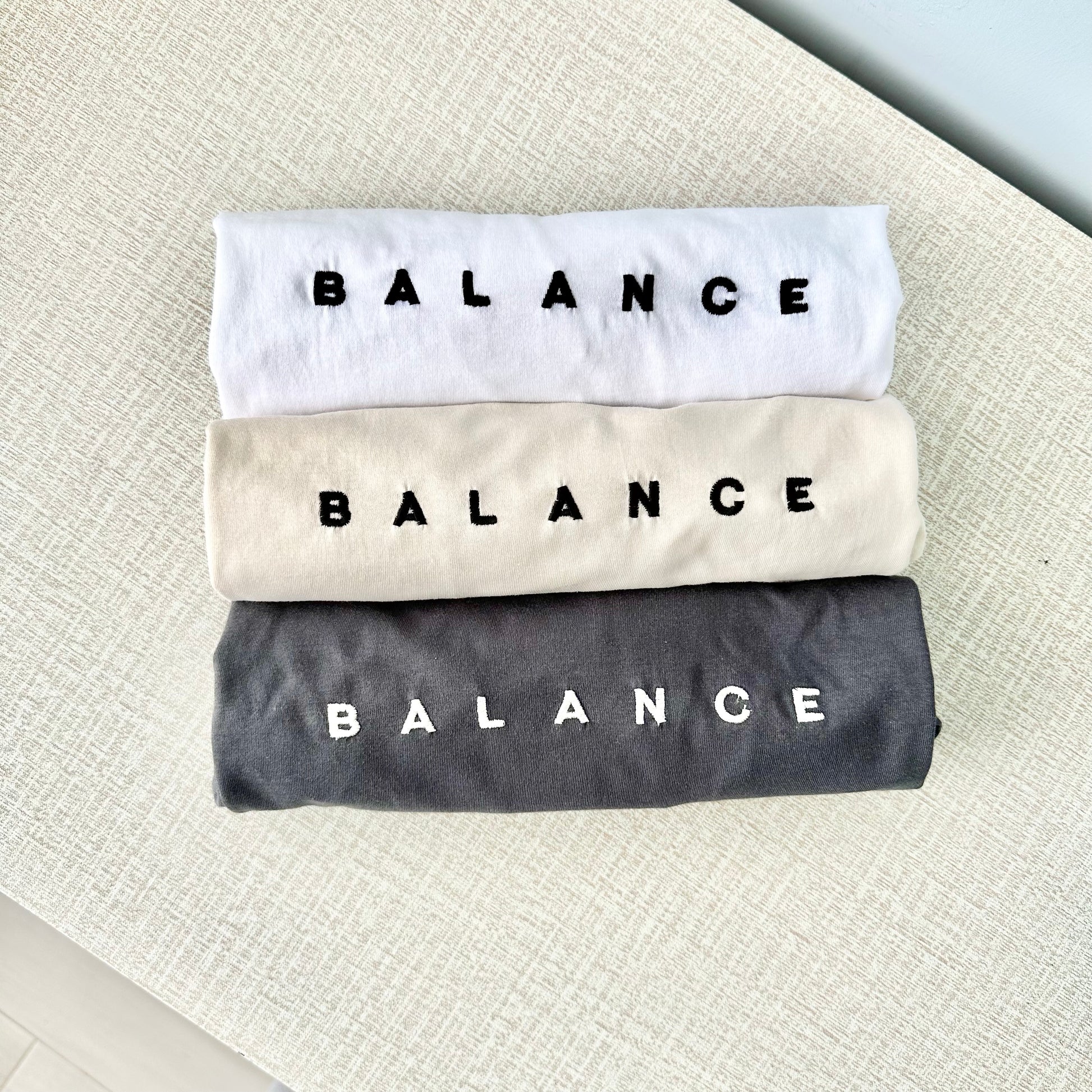 簡約刺繡Tee