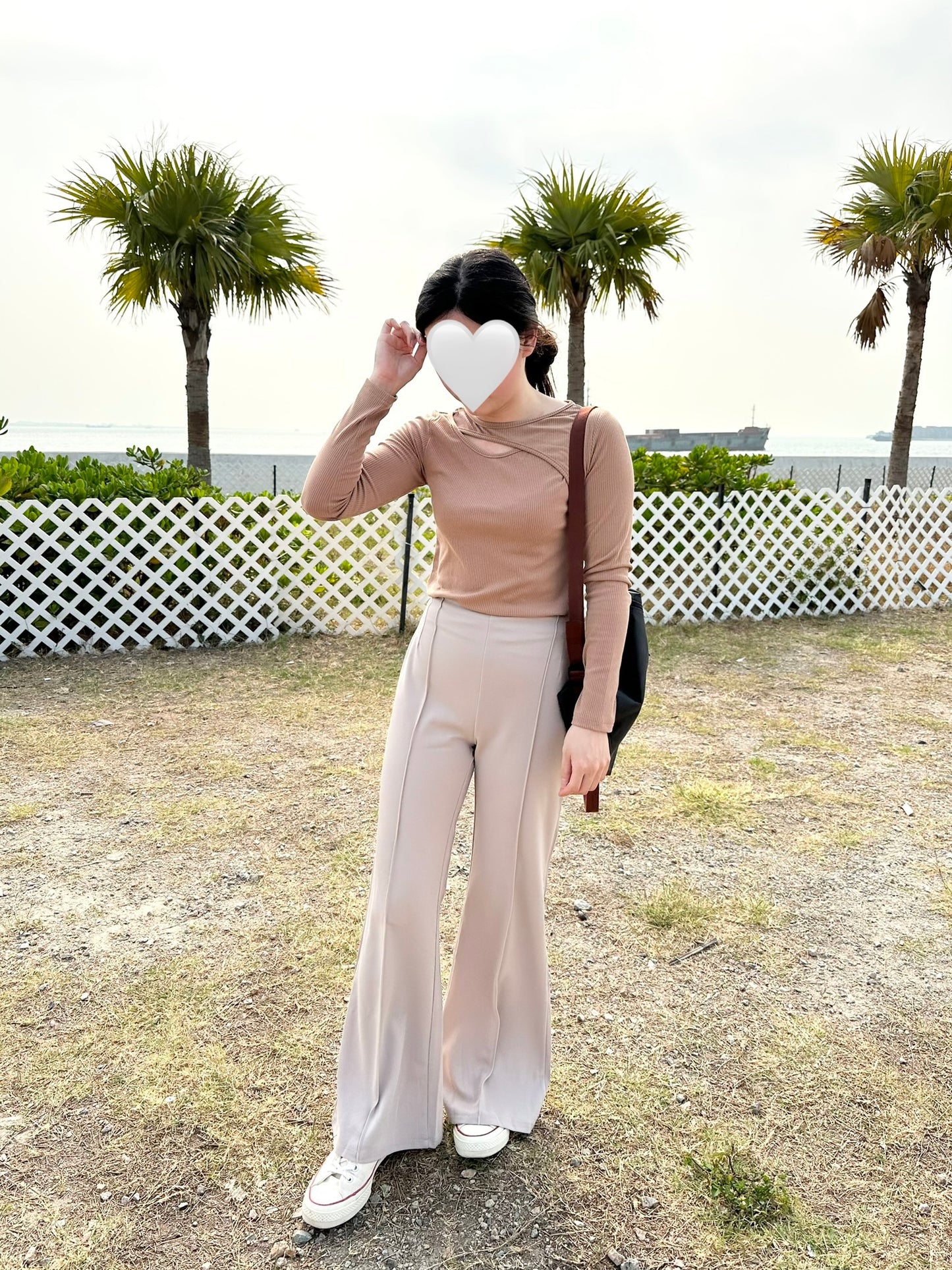 高腰長腿喇叭褲