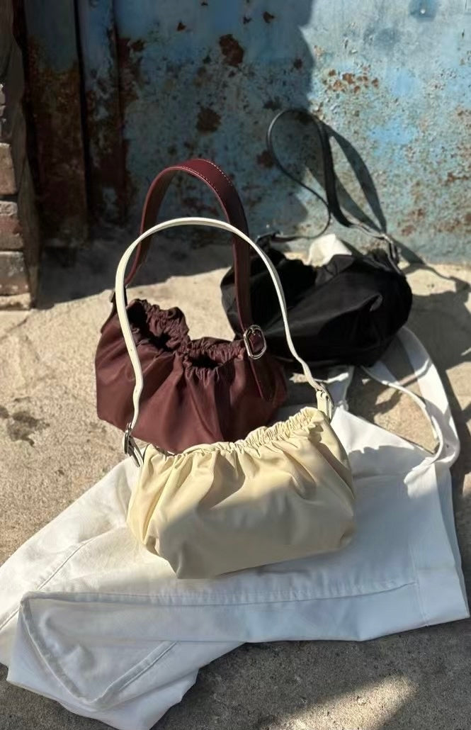 牛皮x尼龍雲朵包