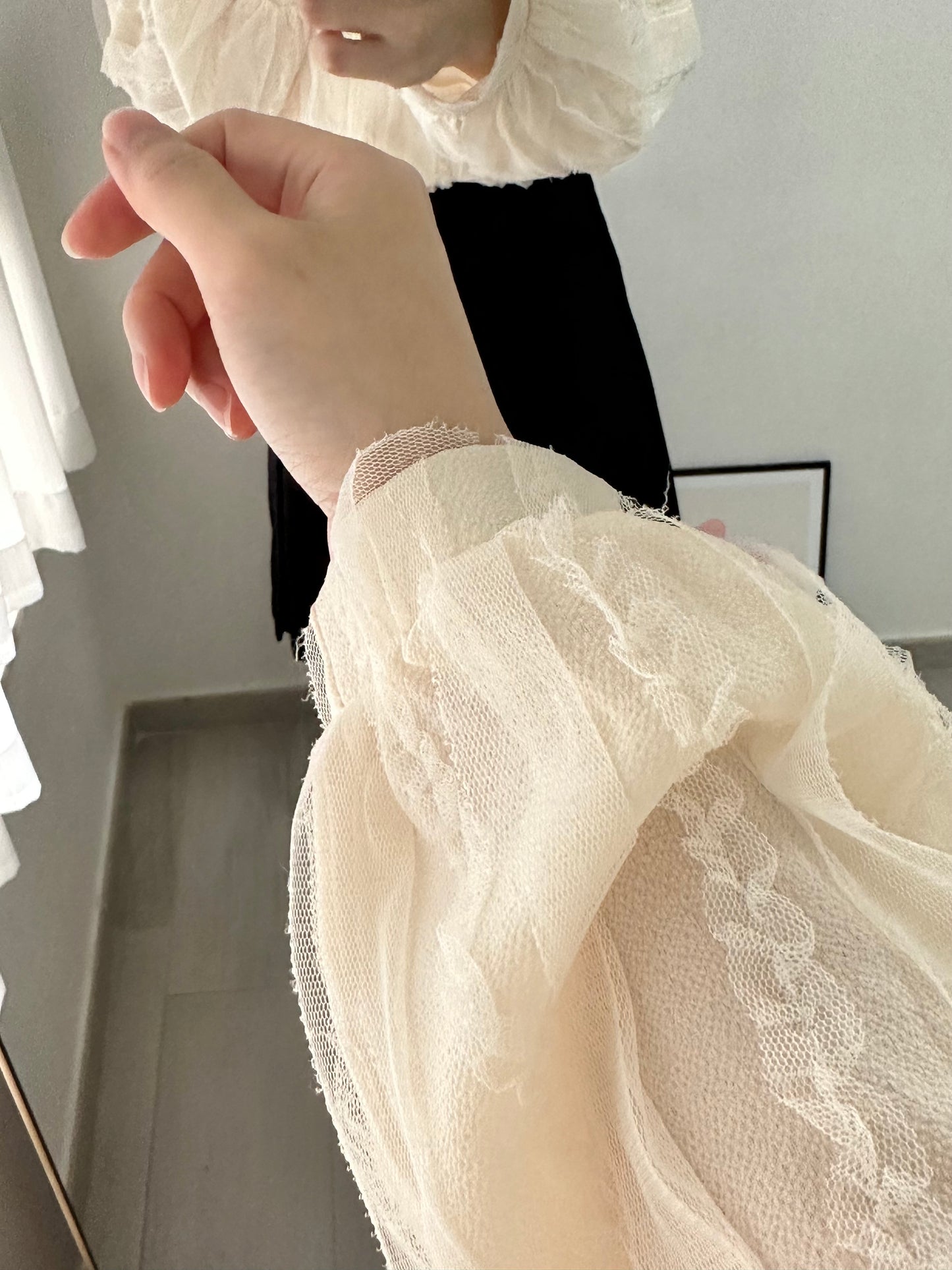 V領波浪Lace恤衫