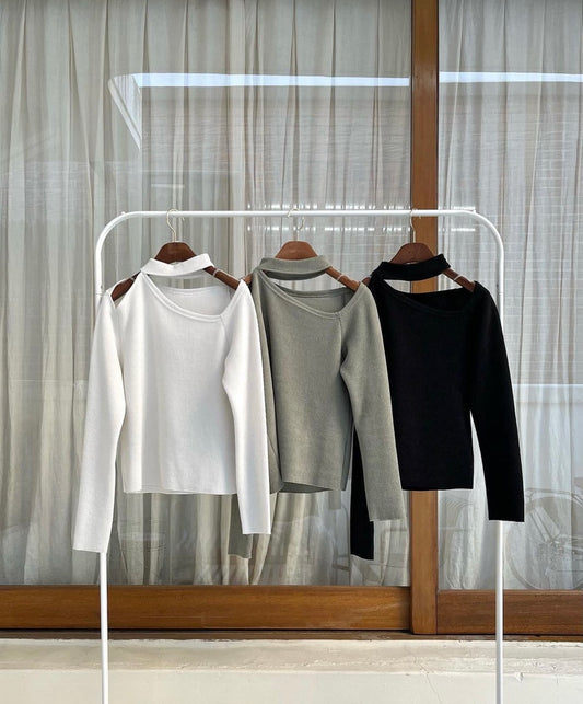 露肩不規則上衣