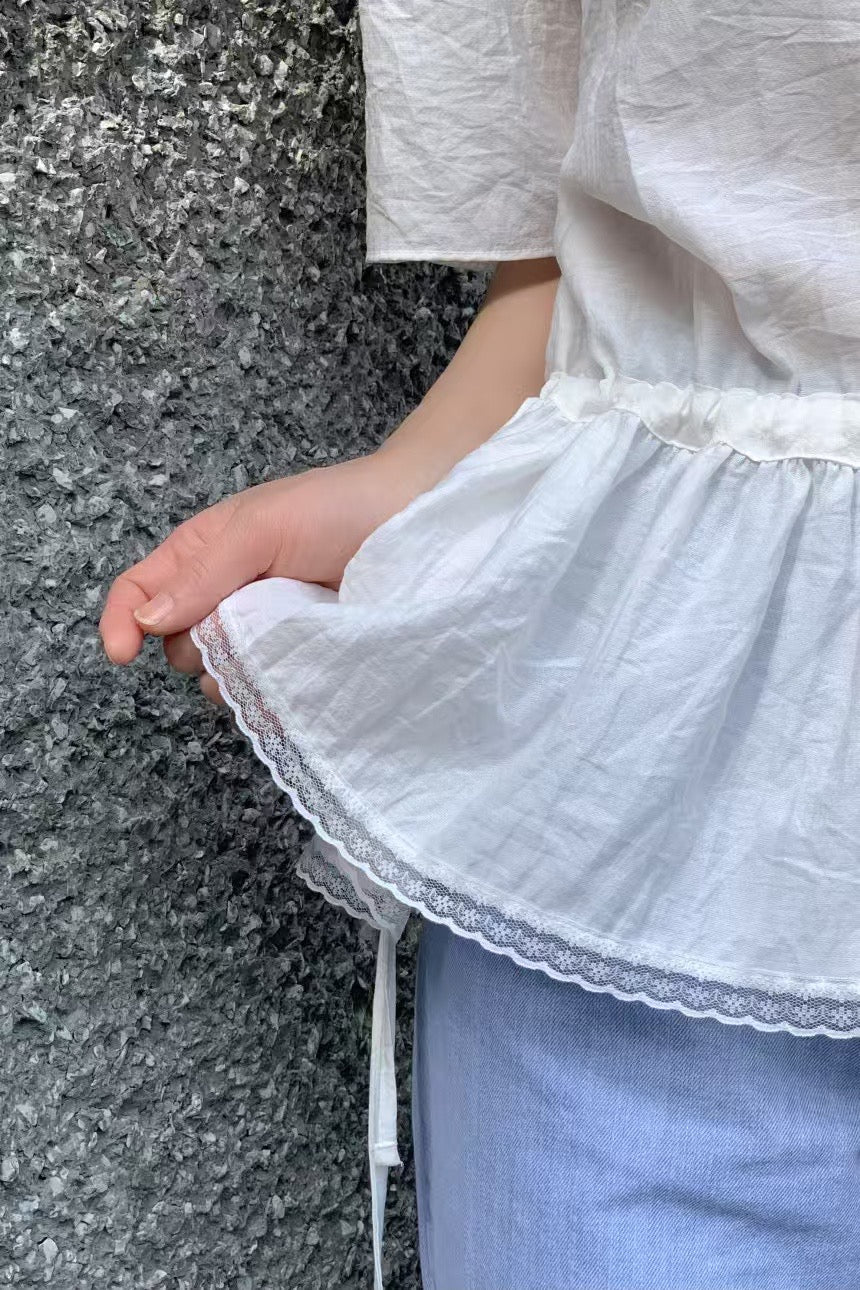 Lace邊束腰上衣