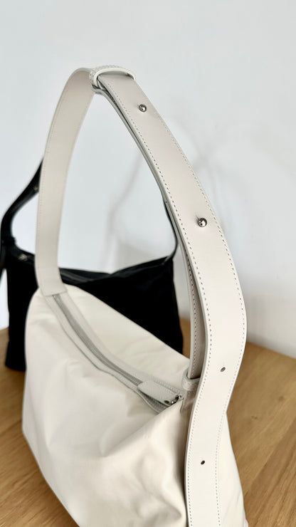 牛皮x尼龍黑洞袋