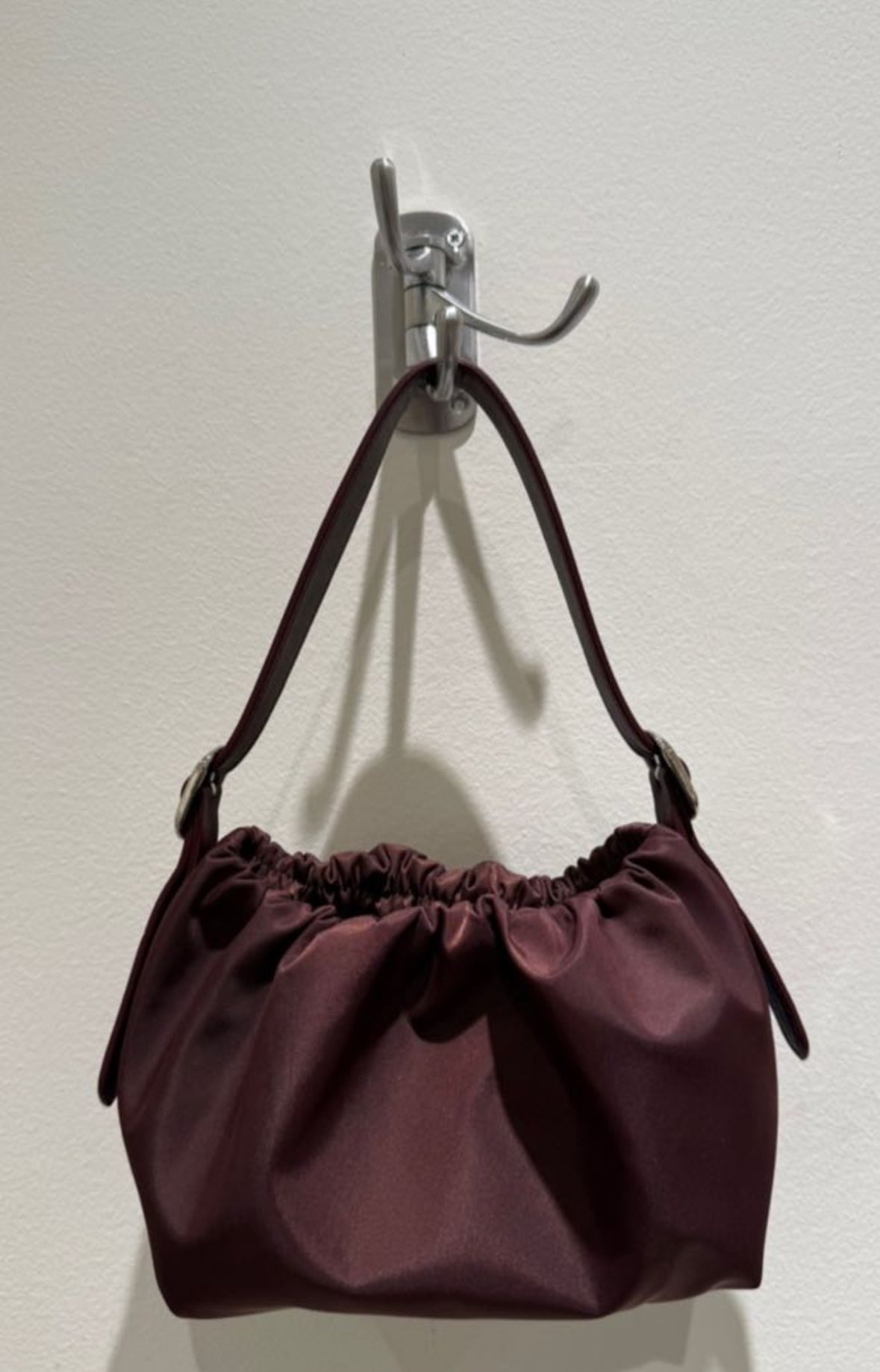 牛皮x尼龍雲朵包