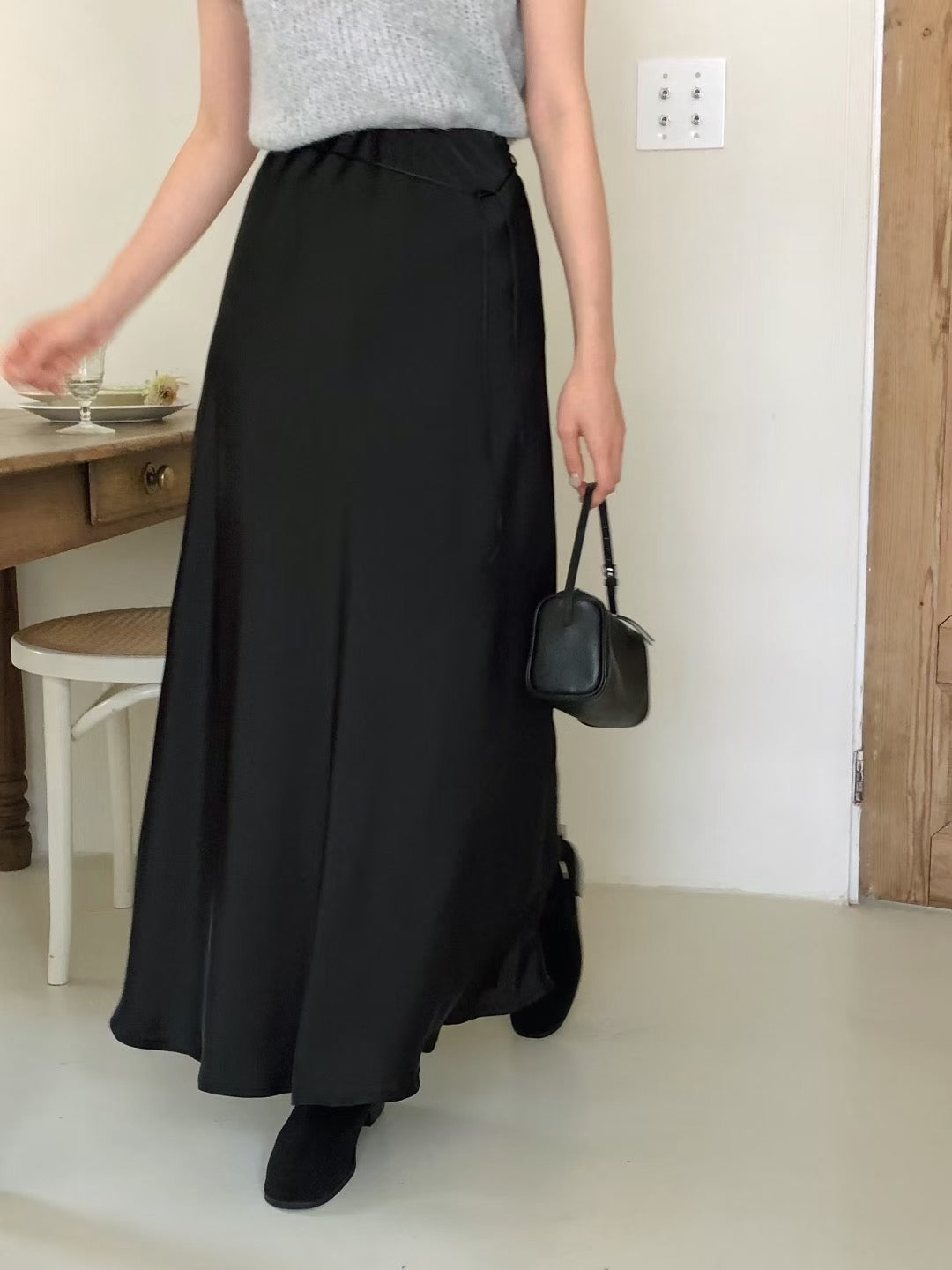 細節滿滿緞面裙