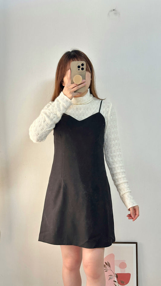 雙吊帶修腰連身裙