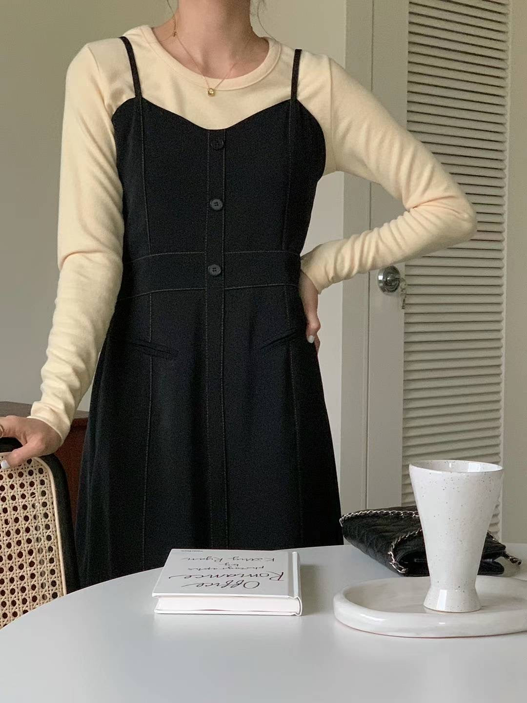 明線吊帶連身裙