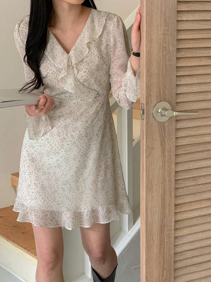 荷葉碎花連身裙