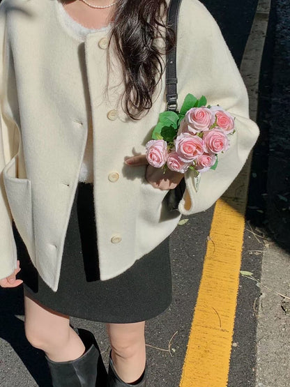 俐落圓領Handmade羊毛外套