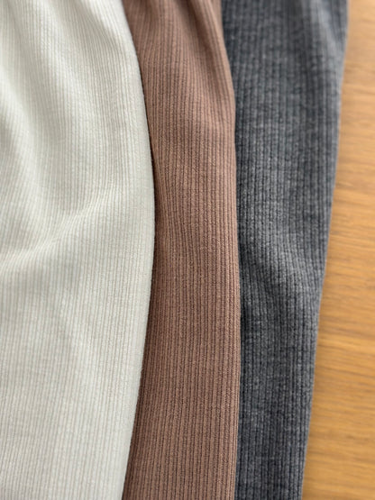 坑紋針織直筒裙